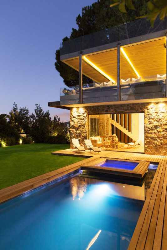 Exterior Light Repair in Littleton, CO